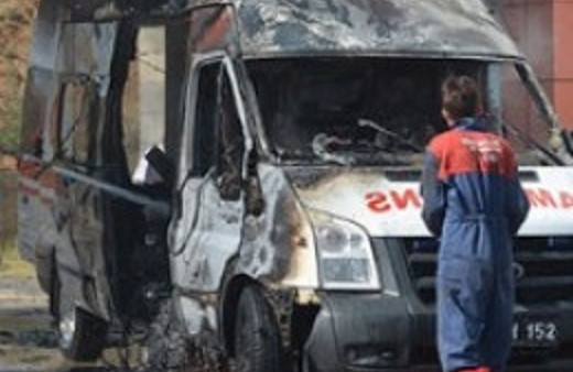 Ambulans cayır cayır yandı!
