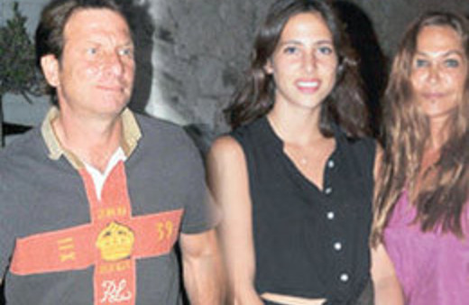 Alaçatı'da ailecek yemek yediler!