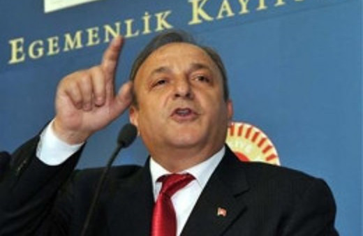 Oktay Vural'dan Davutoğlu'na ağır benzetme