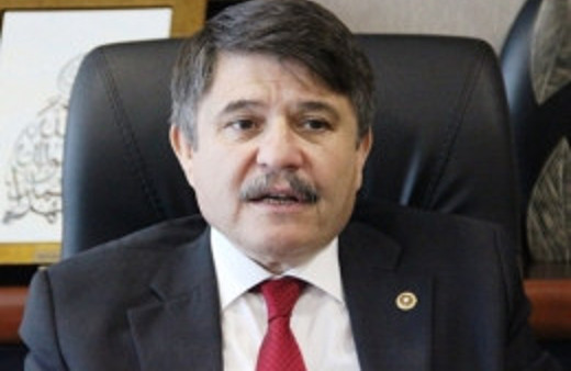 AK Partili vekil AK Partili gazeteciyi dövdü! 