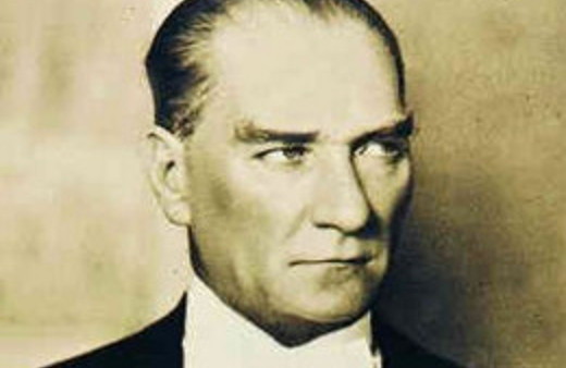 'Atatürk rüşvet aldı' sözü kavga çıkardı