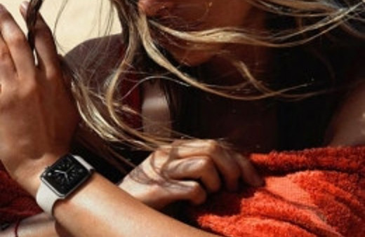 Apple Watch o dergide boy gösterdi