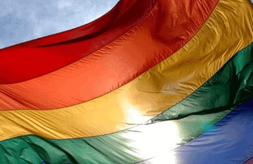 Yüksek Mahkeme'den eşcinsel kararı!