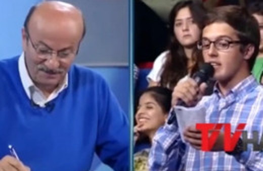 CHP'li öğrenciden Bekaroğlu'na Gandhi golü