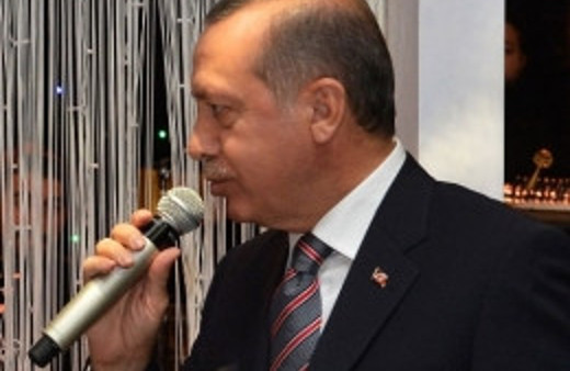 New York Times: Erdoğan kendini halife sanıyor