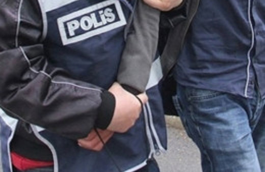 Sadaka kutusu hırsızları yakalandı