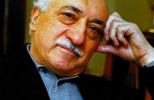 Yeni Akit yazarından cemaat gazetesine şok yazı!