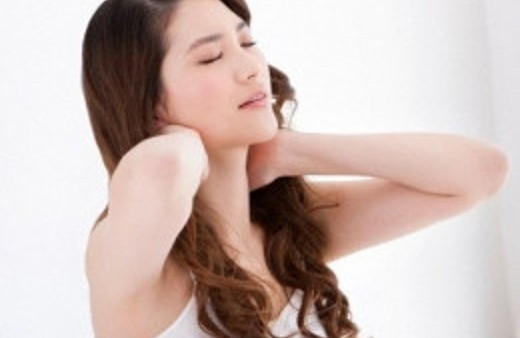 Boyun tutulmasına ne iyi gelir? Masaj yöntemleri