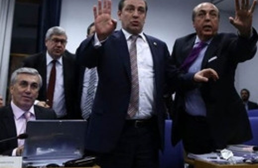 Bedelli tartışması komisyonu karıştırdı