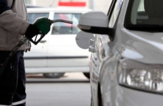 Benzin fiyatına bu gece büyük zam geliyor