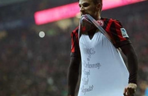 Seferovic Tuğçe'yi unutmadı