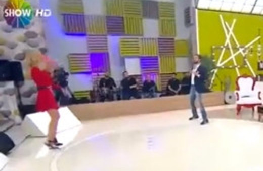 Alişan'dan Çağla Şikel'e: Yavaş ayı