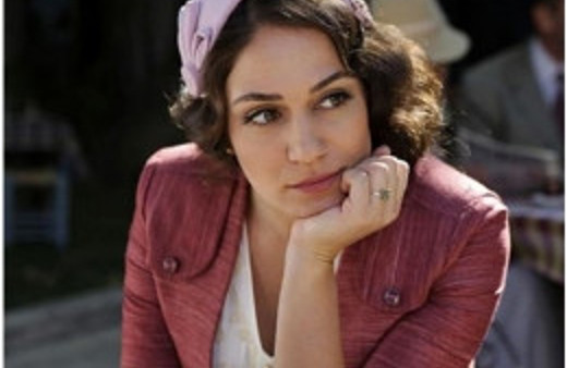 Özge'ye Ata'yı unutturan genç!