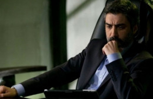 Kurtlar Vadisi 240. bölüm yeni Polat dönemi başlıyor