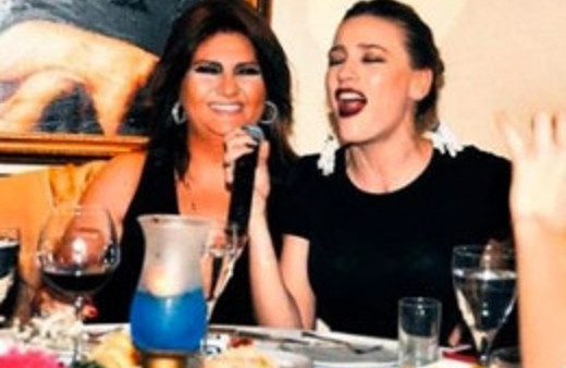 Serenay Sarıkaya ve Sibel Can'dan olay düet
