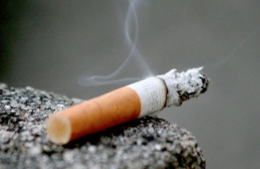 Kapı önünde sigara yasağı geliyor