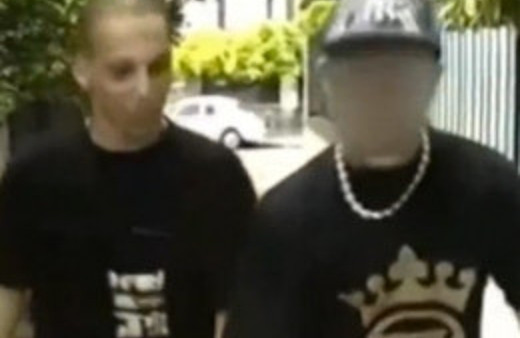 Tatvan'da Paris katliamı için skandal ilan!