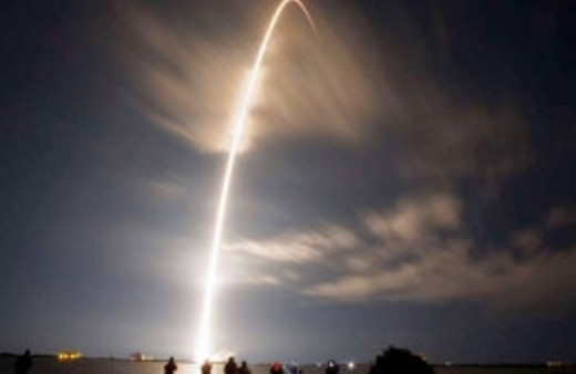 SpaceX Falcon 9 roketi havada infilak etti