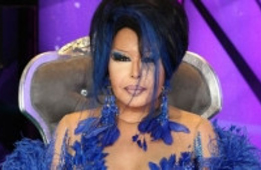 Şok Bülent Ersoy iddiası! Tuvalet bulamayınca...