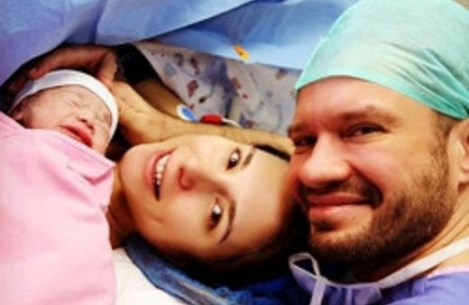 Ozan Doğulu bebek sırasını kardeşine verdi