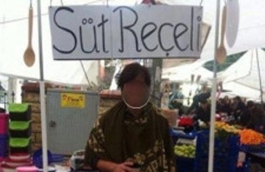 Ünlü oyuncu pazarda reçel satmaya başladı!