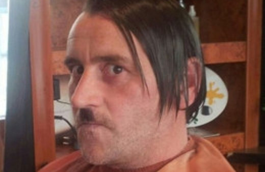 Pegida liderinden skandal poz!