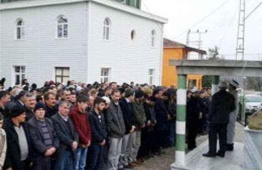 Baklava yüzünden hayatını kaybetti