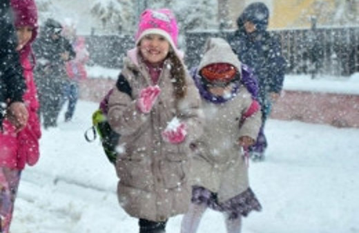 Afyon'da yarın 13 şubat okullar tatil mi vali açıkladı