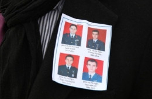 Şehit pilot askerler için askeri uğurlama töreni