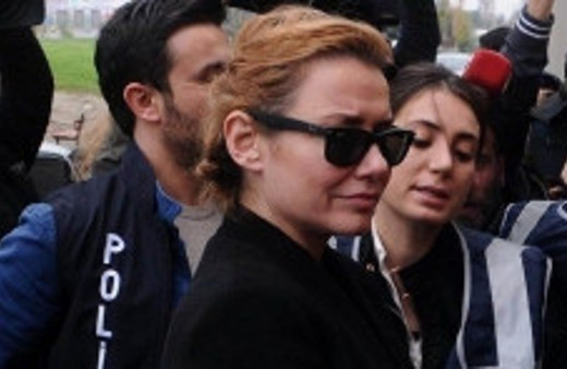 Deniz Seki: Her gün zikir çekip namaz kılıyorum