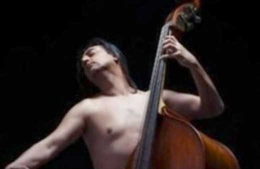 Çelik sanat böyle olur dedi çırılçıplak...