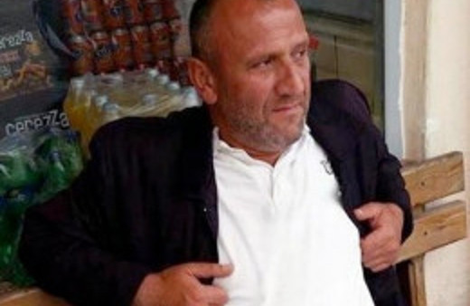 Eşini ölüme terketti