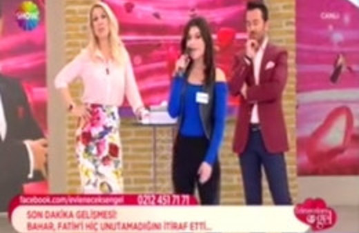 Seda Sayan'dan canlı yayında rejiye fırça