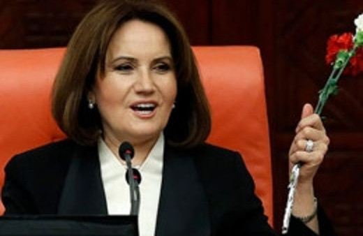 Bahçeli'den Meral Akşener'e bir darbe daha!