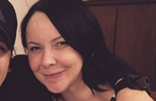 Makyajsız halini hayranları bile tanıyamadı!