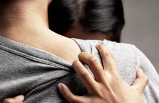 2 yıllık erkek arkadaşı kız çıkınca...