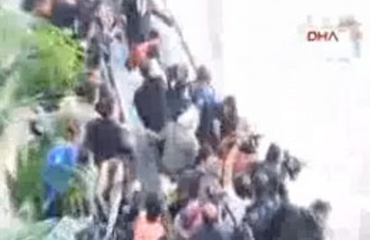 CHP'lilerin yürüyen merdivendeki zor anları