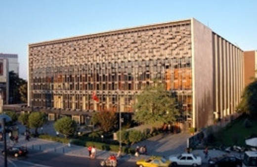 Sanatçılar 'AKM'yi biz onarırız'