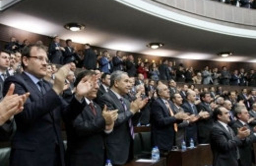 70 milletvekili bugün veda edecek