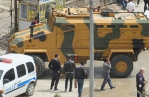 Sınırda korkutan askeri hareketlilik