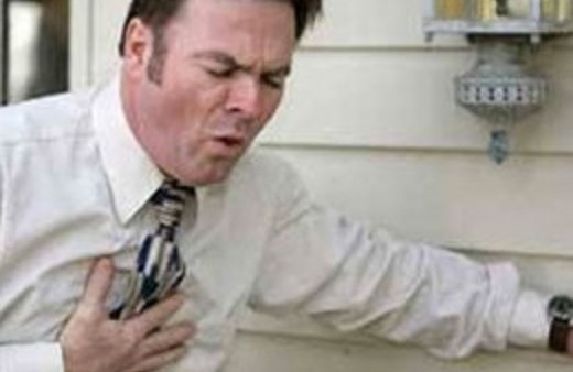 Öksürünce ağzından öyle bir şey çıktı ki...