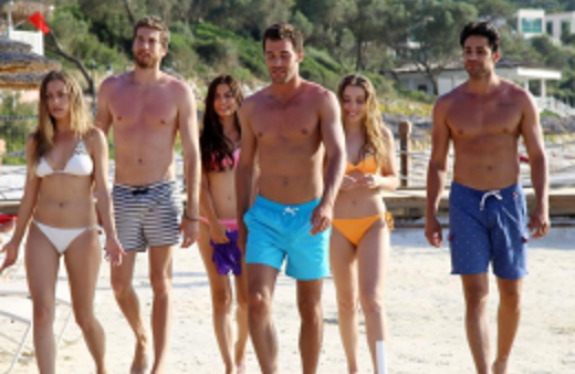 Çilek Kokusu 4. bölüm Aslı ve Burak'ın aşk çıkmazı!