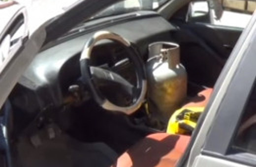 Arabasına öyle bir sistem kurdu ki..