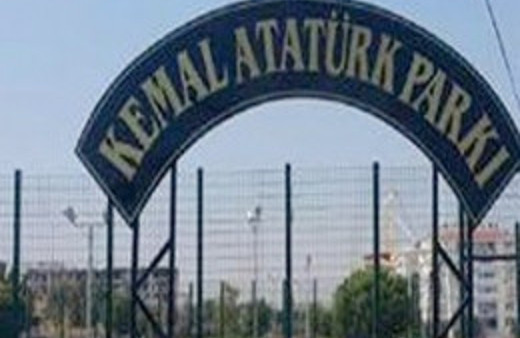 Kemal Atatürk tabelasında bazı harfler sökülünce