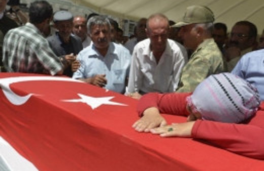 Şehit babasına, 'Satılık' diyen yazar!