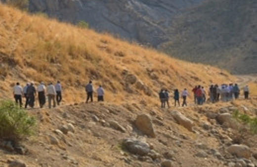 Yüksekova’da ’canlı kalkan’ eylemi!