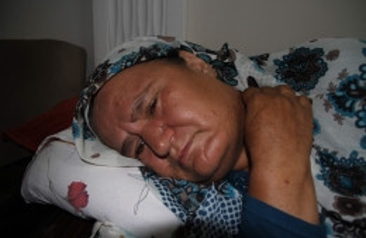 İnanılır gibi değil! Protez dişi hayatını kurtardı