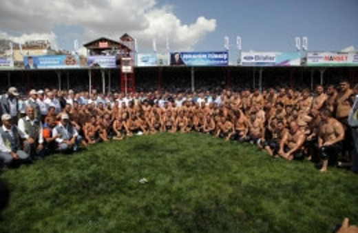 663. Elmalı Yeşilyayla Yağlı Güreşleri başladı