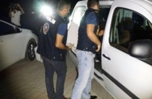 Cemaat operasyonunda eski savcı gözaltında!