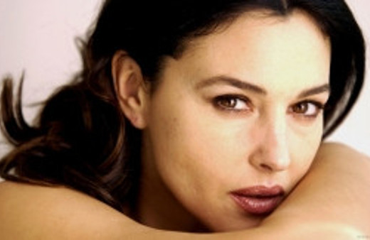 Monica Bellucci isyan etti: Artık demeyin!